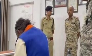 तमाशा बना दिया है – सांसद भोजराज नाग का पुलिस पर फूटा गुस्सा, गाली-गलौच का वीडियो वायरल!