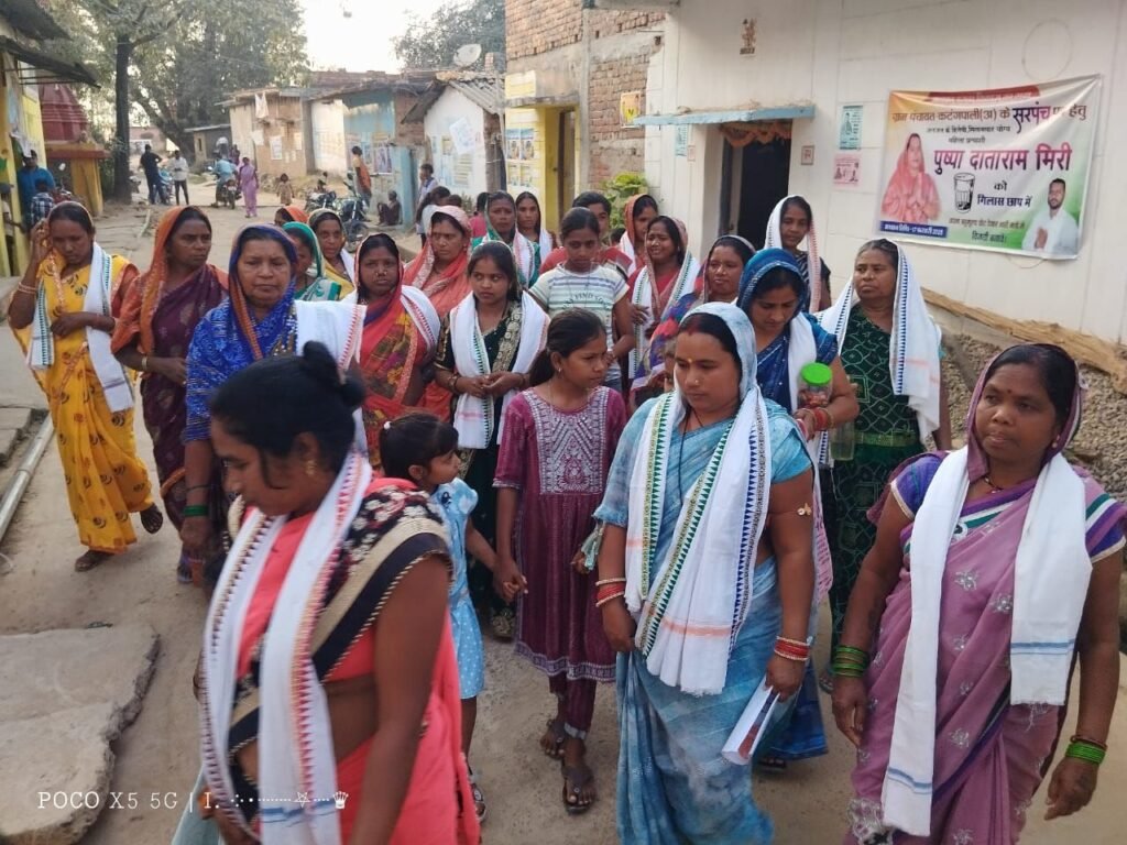 गांव की गलियों में गूंज रहा है 'गिलास छाप'! पुष्पा का जनसंपर्क अभियान जोरों पर!